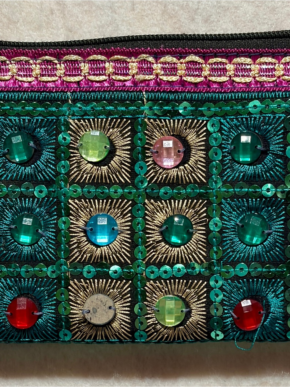 UNBRANDED BOHEMIAN EMBELLISHED ZIPPERED POUCH WALLET
